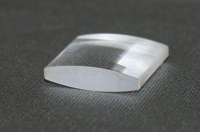 Double convex cylindrical lens