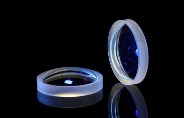 Meniscus spherical lens