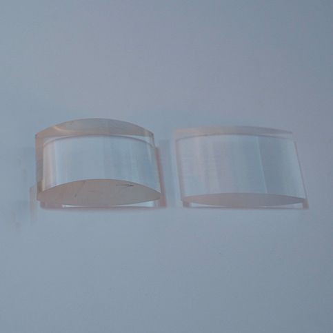 Double convex cylindrical lens